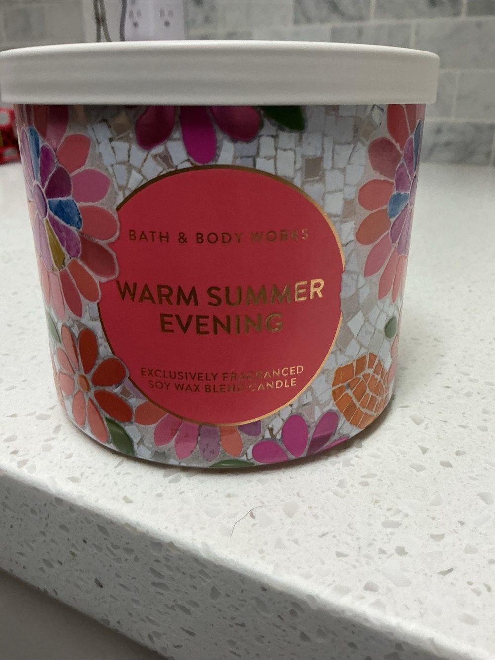 Bath and Body Works 3 Wick Candle-
Warm Summer Evening